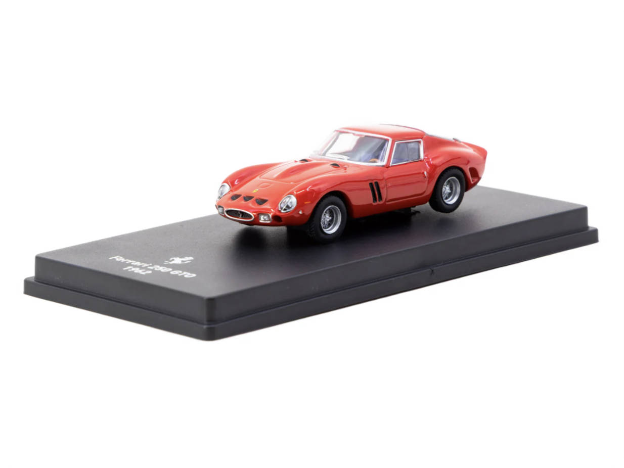 Car in Magazine CENTAURIA IXO  - Die Cast Car 1 64 avis et prix