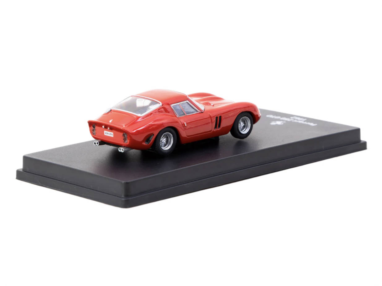 Car in Magazine CENTAURIA IXO  - Die Cast Car 1 64 avis et prix